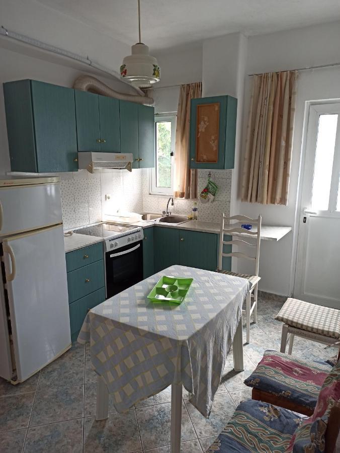 Anastasia - Efthimios Apartments Agios Konstantinos  المظهر الخارجي الصورة