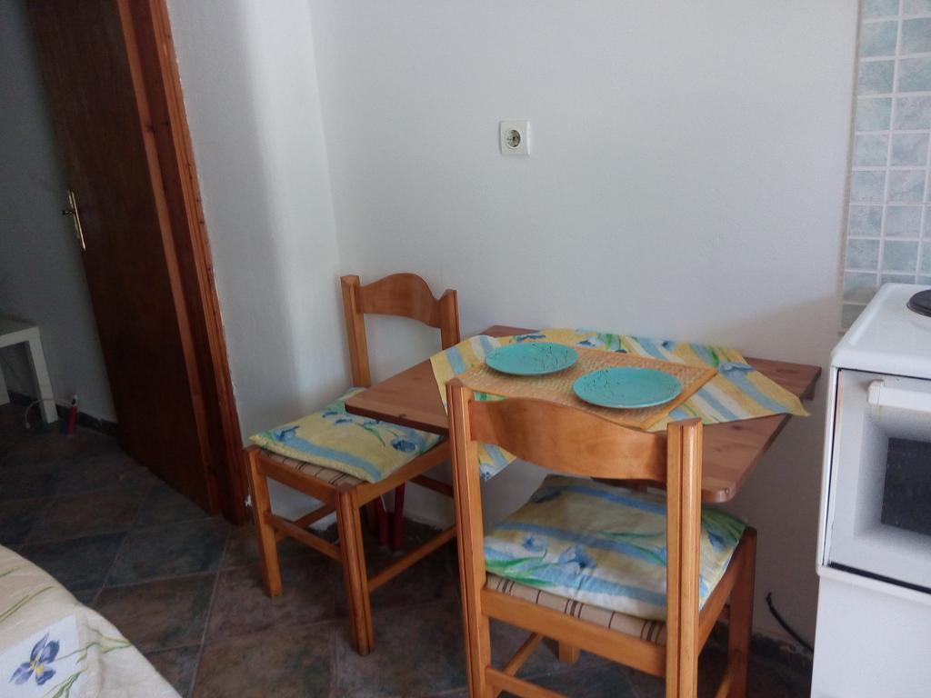 Anastasia - Efthimios Apartments Agios Konstantinos  المظهر الخارجي الصورة