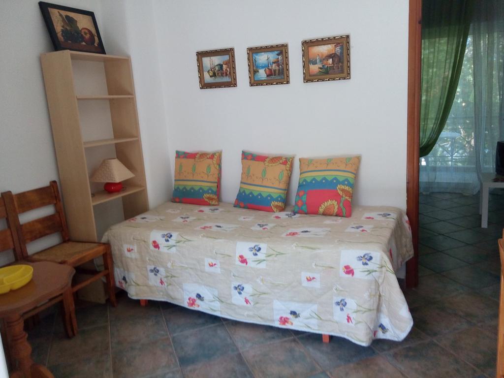 Anastasia - Efthimios Apartments Agios Konstantinos  المظهر الخارجي الصورة